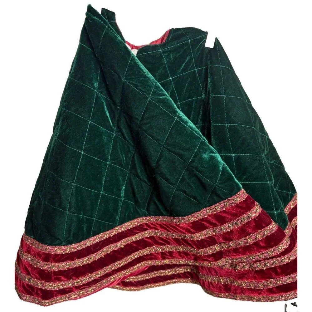 D&F Designs 36” Velvet Christmas Tree Skirt Green Burgundy Quilted Gold Trim